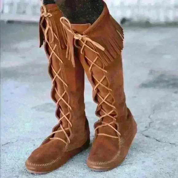 NWOT Minnetonka Front Lace Knee High fringe soft suede leather Boot - Picture 2 of 10